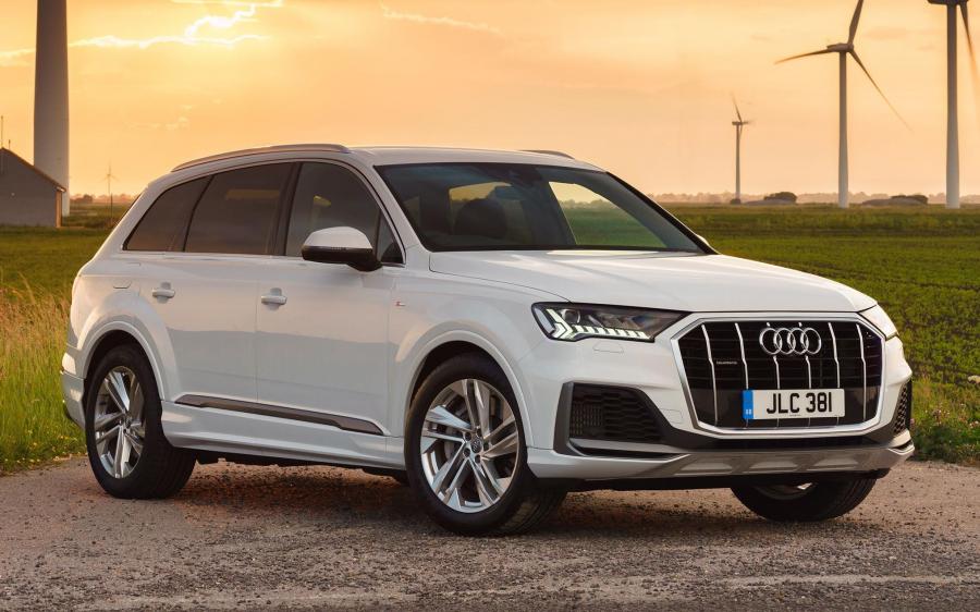 Audi Q7 55 TFSI e Quattro S-Line (4M) (UK) '2020